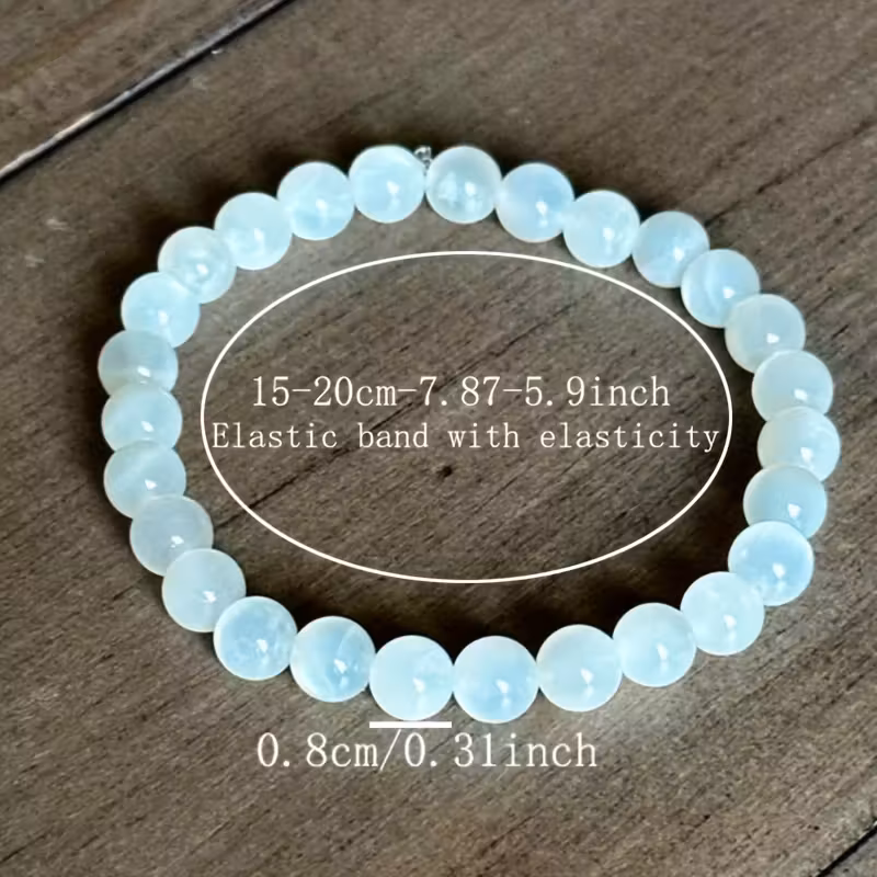 Laissez-vous séduire par notre magnifique Bracelet en Pierre de Lune, une création artisanale qui allie l'élégance minimaliste à une énergie puissant